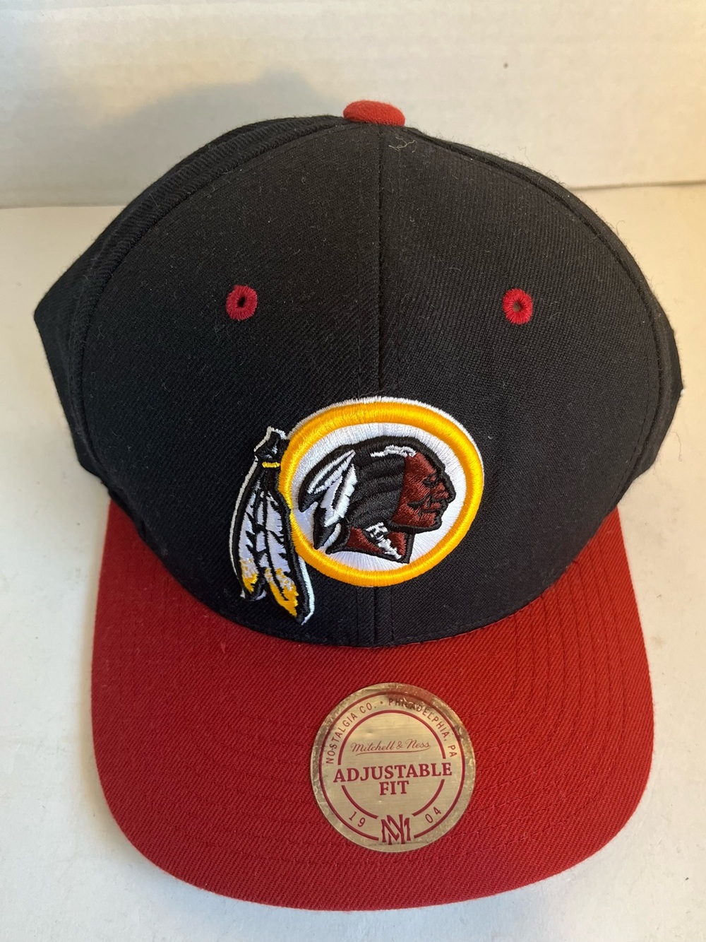 Vintage Mitchell & Ness Washington Redskins/Commanders Snap-Back Hat (Mint)